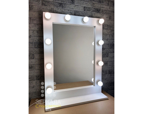 Белое гримерное зеркало с подсветкой на подставке 80х60