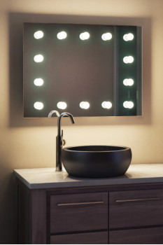 Зеркало в ванную комнату с подсветкой лампочками Мэдисон 100х80 см